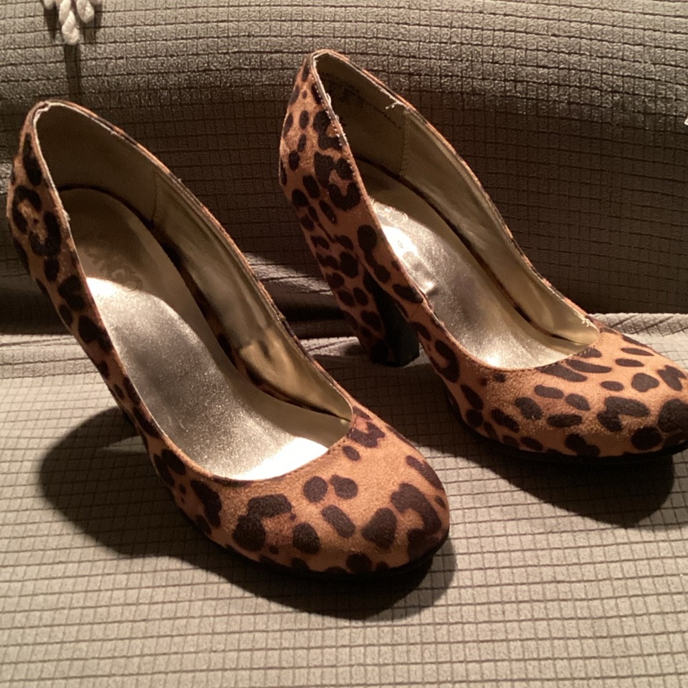 BONGO Leopard Print Heels - Brown and Black